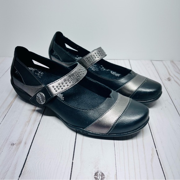 Taos Footwear Serenade Black and Silver Mary Jane Flats Size 8 US/39 EU - Picture 1 of 10